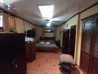 Casa en Venta en Belén, Heredia. RAH 23-2751