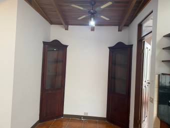 Casa en Venta en Escazú, San José. RAH 23-2712