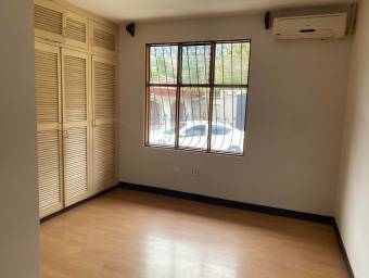 Casa en Venta en Escazú, San José. RAH 23-2712