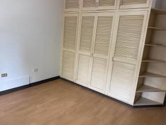 Casa en Venta en Escazú, San José. RAH 23-2712