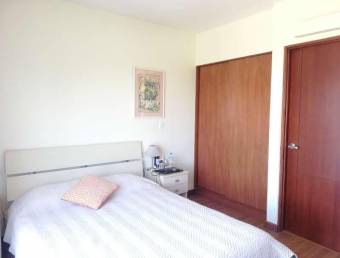 Apartamento en Alquiler en Escazú, San José. RAH 23-2740