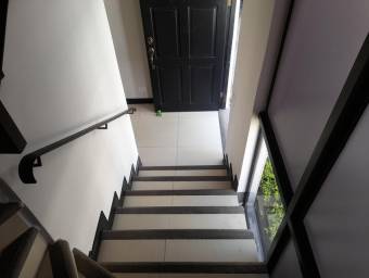 Casa en venta en Ulloa, Heredia. RAH 23-2684