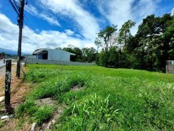 Excelente terreno en PLENO CENTRO DE GUAPILES en Venta.    CG-23-2321