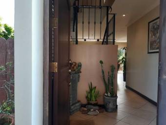 Preciosa casa en Condominio en SanRafaelEscazu en Venta.    CG-23-1126