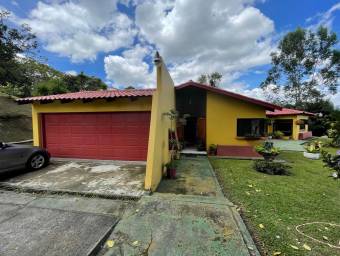 Casa en Venta en Escazú, San José. RAH 23-645