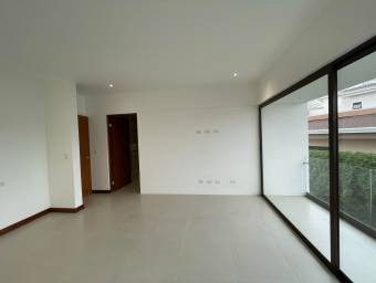 Casa en Venta en Ulloa, Heredia. RAH 23-650