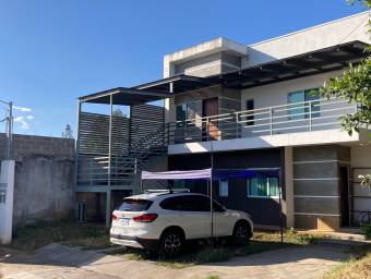 Hermosos Apartamentos de dos Niveles en AlajuelaTurrucares  en Venta.   CG-23-2282