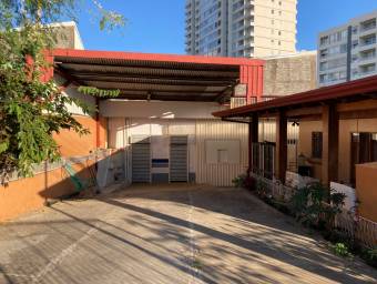 Oportunidad para Adquirir una casa y un Negocio en Ulloa en Venta.   CG-23-2139