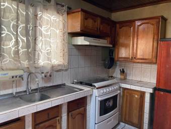 Oportunidad para Adquirir una casa y un Negocio en Ulloa en Venta.   CG-23-2139