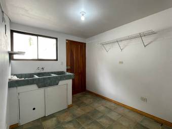 Casa en Venta en Pozos, San José. RAH 23-468