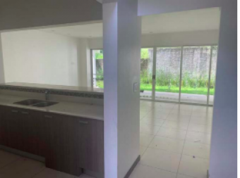 Venta de casa ubicada en San José, Escazú, San Rafael