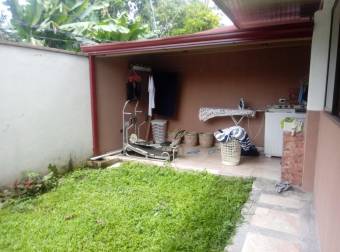 Hermosa casa de Dos Niveles en Guapiles Centro en Venta.     CG-23-2506