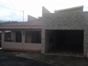 Preciosa casa con Dos Niveles en Grecia en Venta.     CG-23-2512