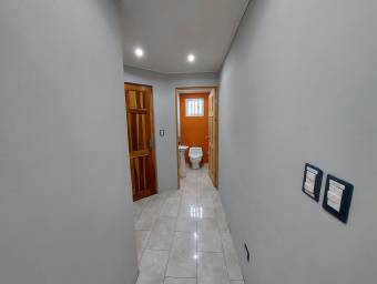 Casa en Venta en Santa Ana, San José. RAH 23-448