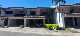 Fabulosa casa de dos Niveles en SantaAnaPozos en Venta.   CG-23-1712