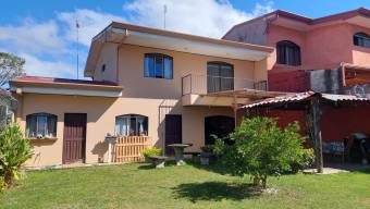 Espectacular casa de Dos Niveles en CurridabatSanchez  en Venta.   CG-23-1958