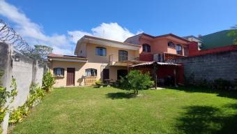 Espectacular casa de Dos Niveles en CurridabatSanchez  en Venta.   CG-23-1958