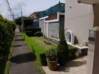 Casa en Venta en La Unión, Cartago. RAH 23-2861