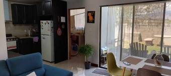 Bonita casa de Dos Niveles en CartagoAguaCaliente en Venta.   CG-23-983