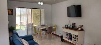 Bonita casa de Dos Niveles en CartagoAguaCaliente en Venta.   CG-23-983