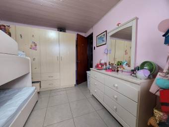 Bonita y Amplia casa en Rohrmoser en Venta.      CG-23-2757