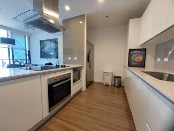 Hermoso y Cómodo Apartamento en Escazú Centro en Venta.      CG-23-2409