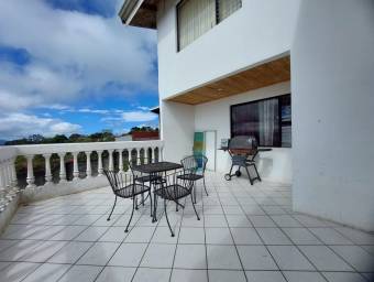 Fabulosa casa de dos Niveles en EsparzaSanJeronimo en Venta.      CG-22-1087