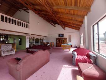 Fabulosa casa de dos Niveles en EsparzaSanJeronimo en Venta.      CG-22-1087