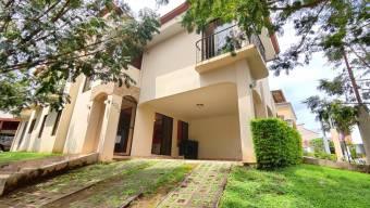 Casa en Venta en Desamparados, Alajuela. RAH 23-772