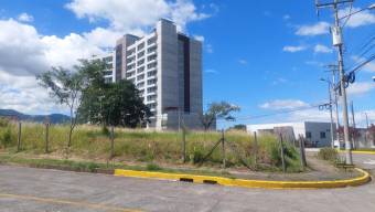 Excelente Lote Esquinero de 883mts2 Totalmente Plano en SJSabana en Venta. CG-23-1088