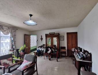 Edificio Esquinero de Dos Niveles en San Pedro en Venta. CG-23-1393, $ 550,000, 8, San José, Montes de Oca