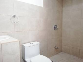 Se vende moderno y espacioso apartamento en condominio de Mata Redonda en San José 23-2300