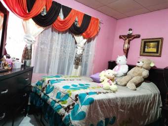 MLS-24-1434 VENTA CASA TURRIALBA CENTRO 