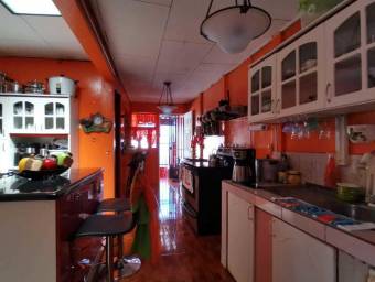 MLS-24-1434 VENTA CASA TURRIALBA CENTRO 