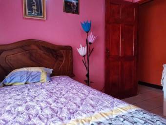 MLS-24-1434 VENTA CASA TURRIALBA CENTRO 
