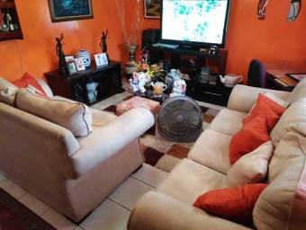 MLS-24-1434 VENTA CASA TURRIALBA CENTRO 
