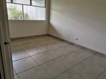 Se vende moderna casa con patio, terraza y uso de suelo mixto en Mata Redonda de San José 22-2555