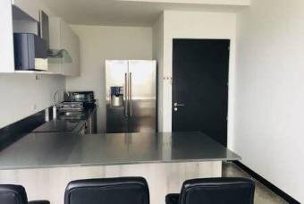 Se vende moderno y espacioso apartamento en condominio de Rohrmoser 24-1355