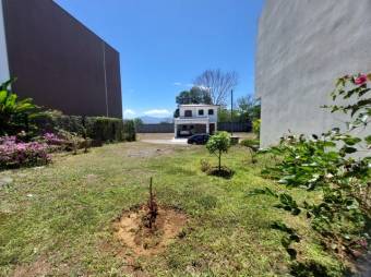 Se vende lote de 208m2 en condominio de La Ceiba en Alajuela 23-2182