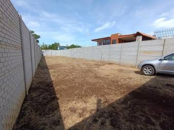 Se vende lote completamente plano de 360m2 en Ángeles de San Rafael 24-635