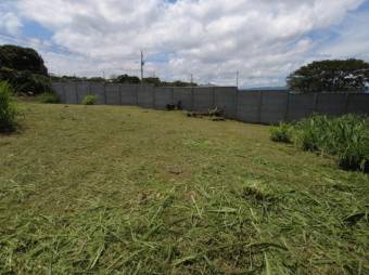 Se vende amplio lote de 700m2 con uso de suelo industrial en San Pablo de Heredia 24-382