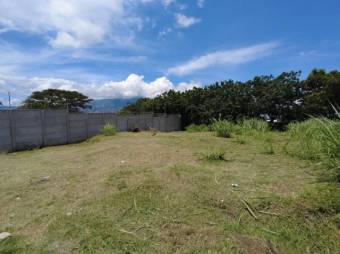 Se vende amplio lote de 700m2 con uso de suelo industrial en San Pablo de Heredia 24-382