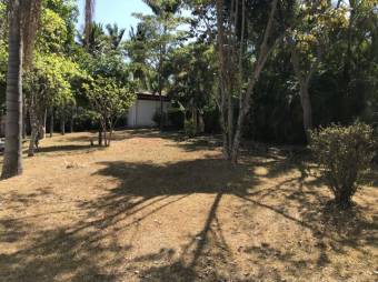 Se vende amplio lote de 787m2 en La Garita de Alajuela 24-1383