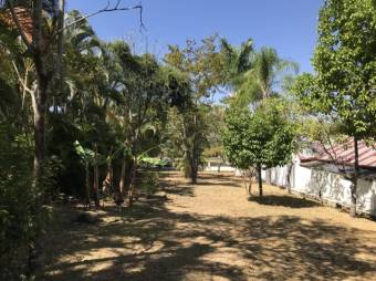 Se vende amplio lote de 787m2 en La Garita de Alajuela 24-1383