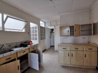 MLS-24-1430 VENTA EDIFICIO DE 4 APARTAMENTOS URUCA SAN JOSE 