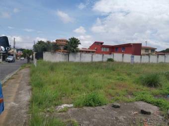 Se vende amplio lote con mas de 1400m2 en zona privilegiada de San José en Alajuela 23-1376