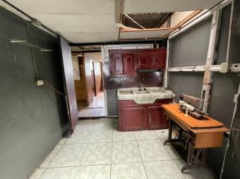 Se vende casa para inversión en Alajuela centro 23-2388