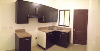 Se vende propiedad con 3 apartamentos en Alajuela Centro 23-1508