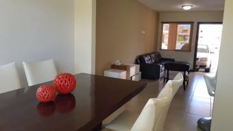 Se vende casa con patio y terraza en condominio de Guácima en Alajuela 23-381