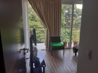 Se vende propiedad  con 2 apartamentos en condominio de San Pablo de Heredia 23-1618